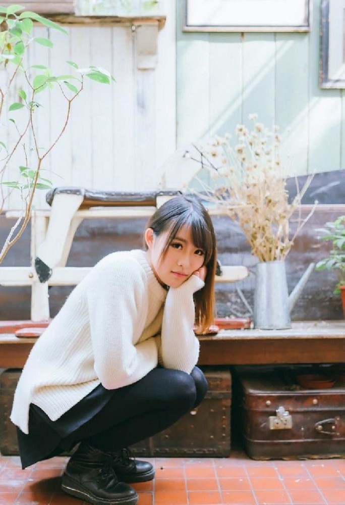 长沙美女伴游预约艺术模特史妙碧小姐姐-美文