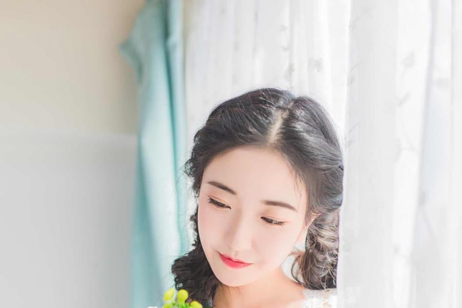 济南向导伴游在读生宫凌蝶小姐姐-美文