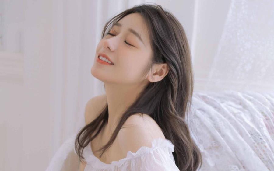 武汉陪玩ktv田琪真小姐姐-美文