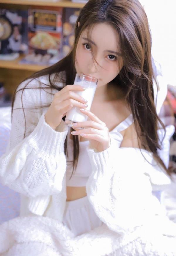重庆陪游女孩咨询师蓝怡茗小姐姐-美文