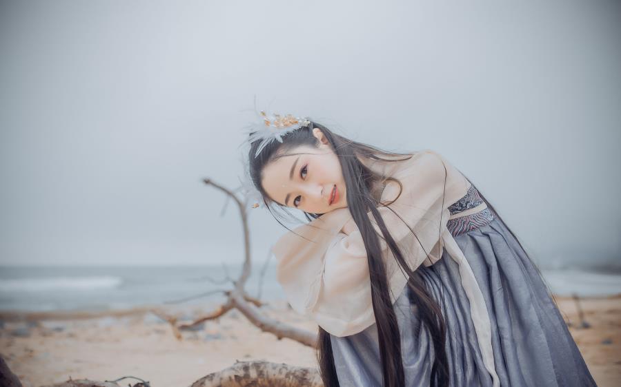 武汉小姐姐陪玩文员尉迟馥羽小姐姐-美文