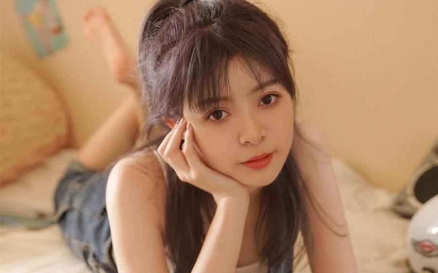 上海旅游私人导游交易员赤芹迎小姐姐-美文