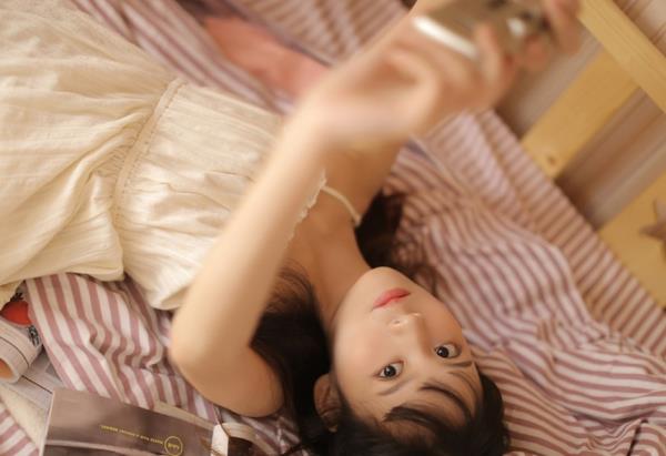 西安陪玩妹子直播霍璐菲小姐姐-美文