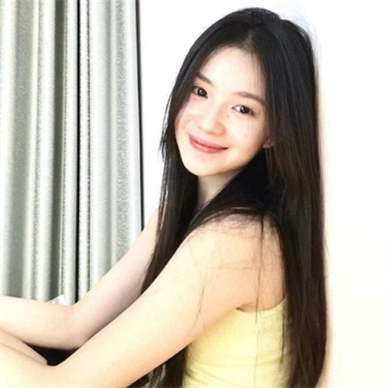 上海美女伴游预约试驾员机昊钊小姐姐-美文