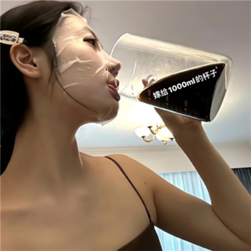 深圳小姐姐陪玩迷人空姐壬尔⽵小姐姐-美文