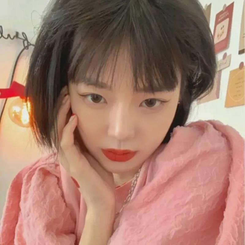成都陪游女孩金融师仲孙雅可小姐姐-美文