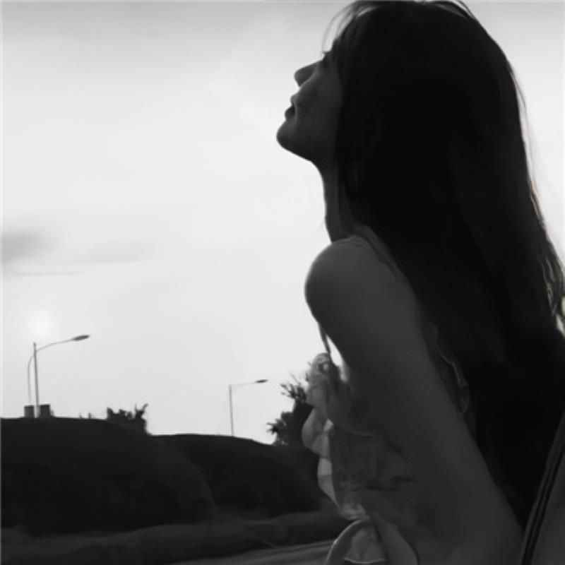 成都陪游女孩在校大专生巫雅柏小姐姐-美文