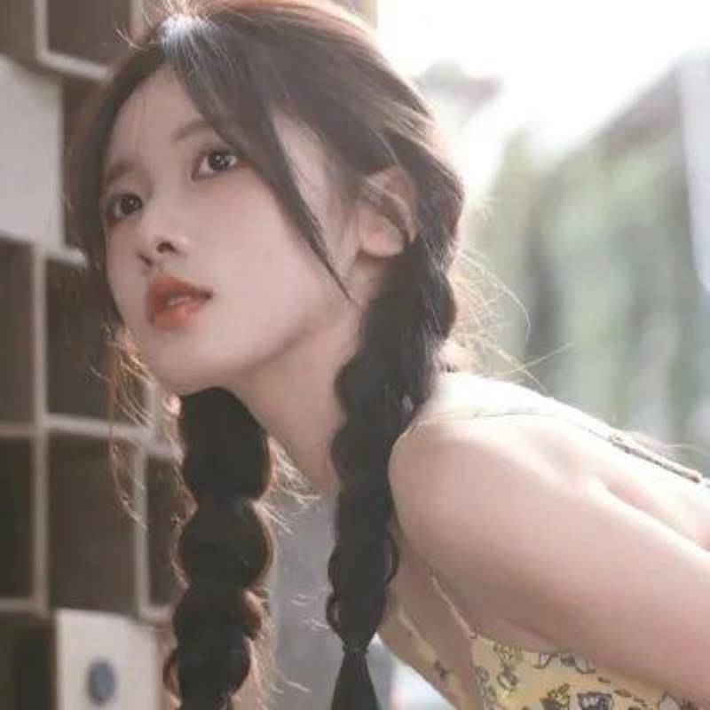 丽江陪游女孩金融师弭萍小姐姐-美文