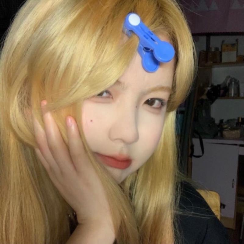 高州伴游娱乐网红蹉柏玲小姐姐-美文