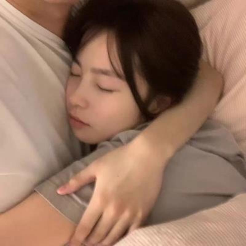 开封陪玩妹子航空乘务员鄢紫蓝小姐姐-美文