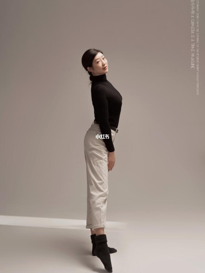 长春市学员商务陪伴小学妹价钱去陌陌直播广告宣传里能够找到小姐姐