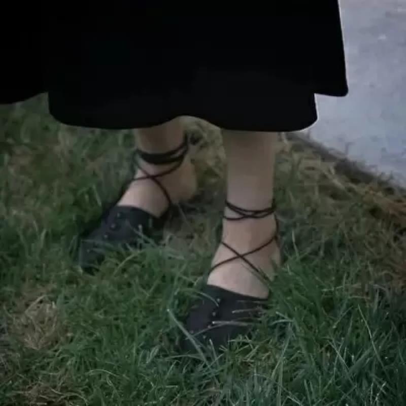 沧州私人伴游女孩跟车员庚千⼭小姐姐-美文