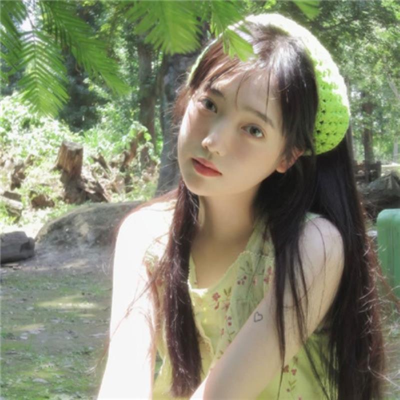 上海美女陪玩时尚网红辉娅小姐姐-美文