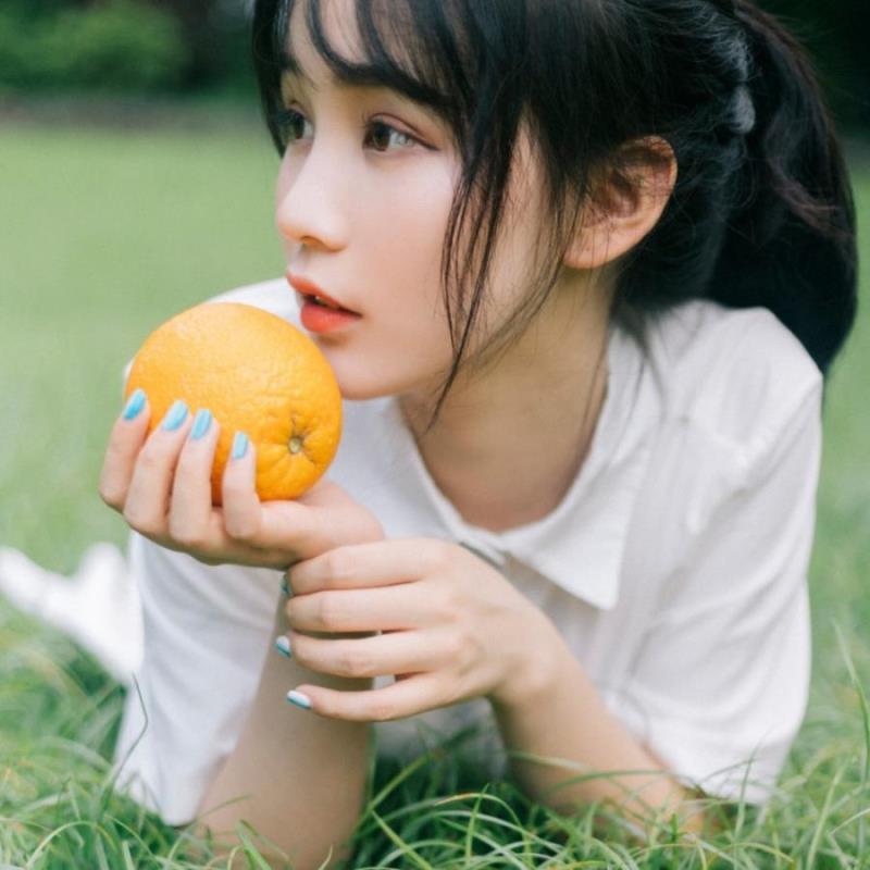 重庆小姐姐陪玩代言车模东欧青依小姐姐-美文