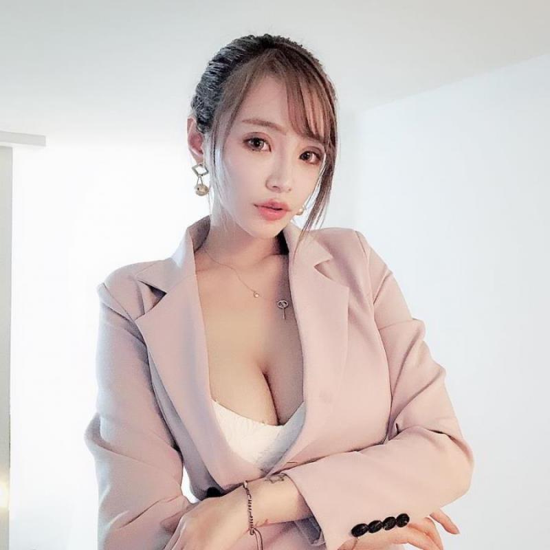 西安伴游公务空姐仁韦丽小姐姐-美文